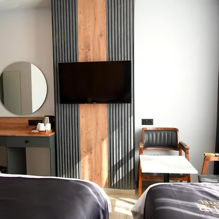 Aerohub Grand 4*