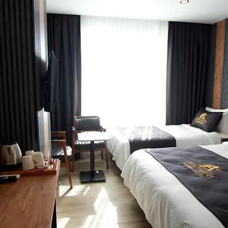Szálloda Aerohub Grand 4*