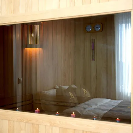 Aerohub Grand 4*